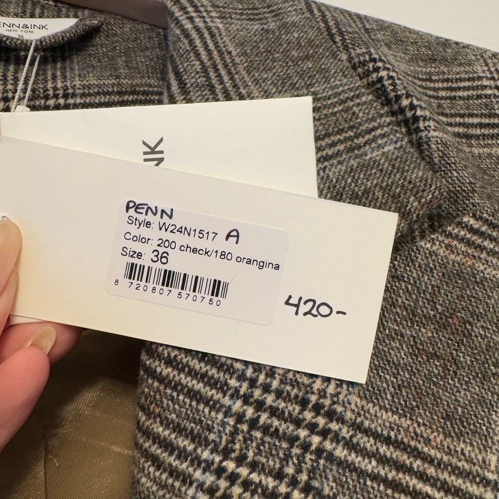Penn & Ink Logan Blazer - Picture 3 of 7